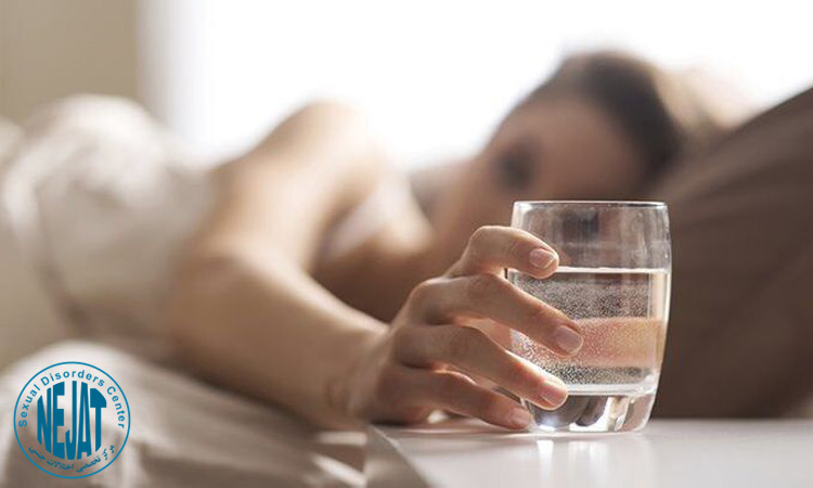 فواید و عوارض آب خوردن بعد از رابطه جنسی